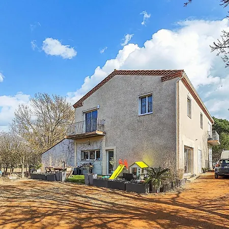 1 Bedroom Stunning In *