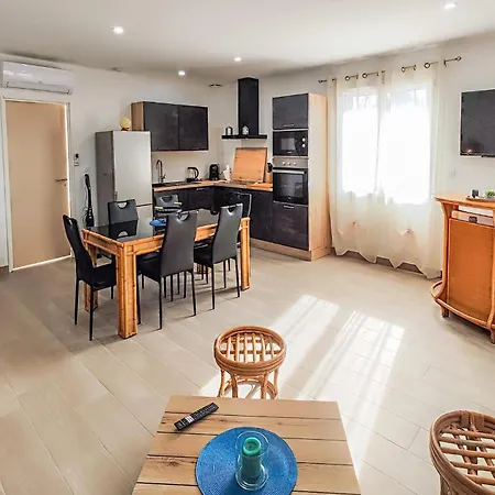 Apartment 1 Bedroom Stunning In Narbonne