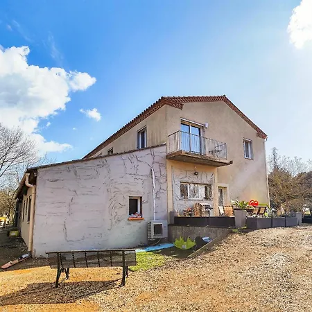 1 Bedroom Stunning In *